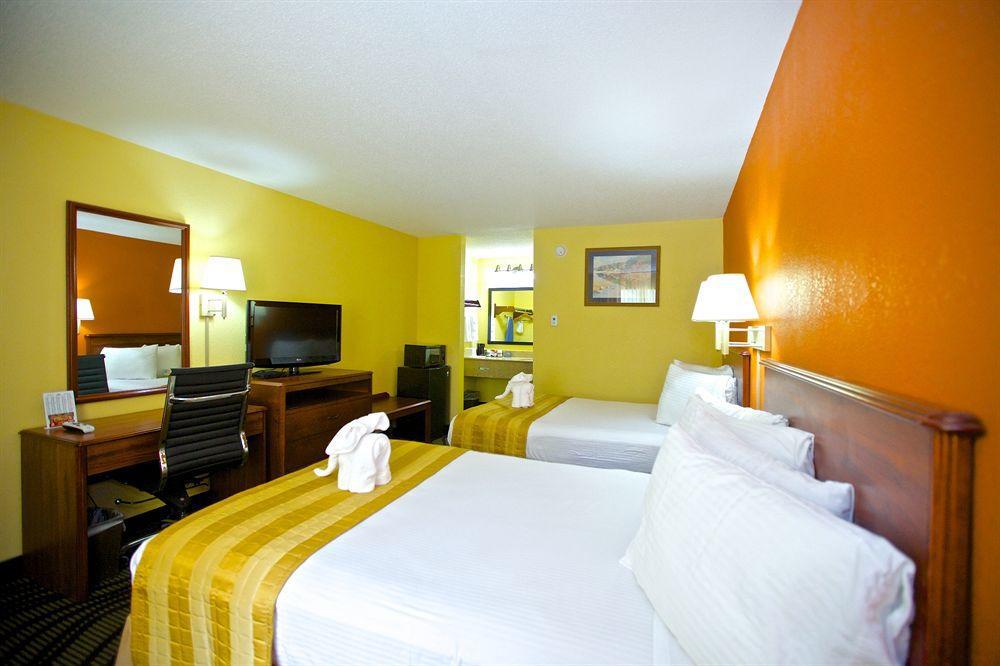 Days By Wyndham Hotel