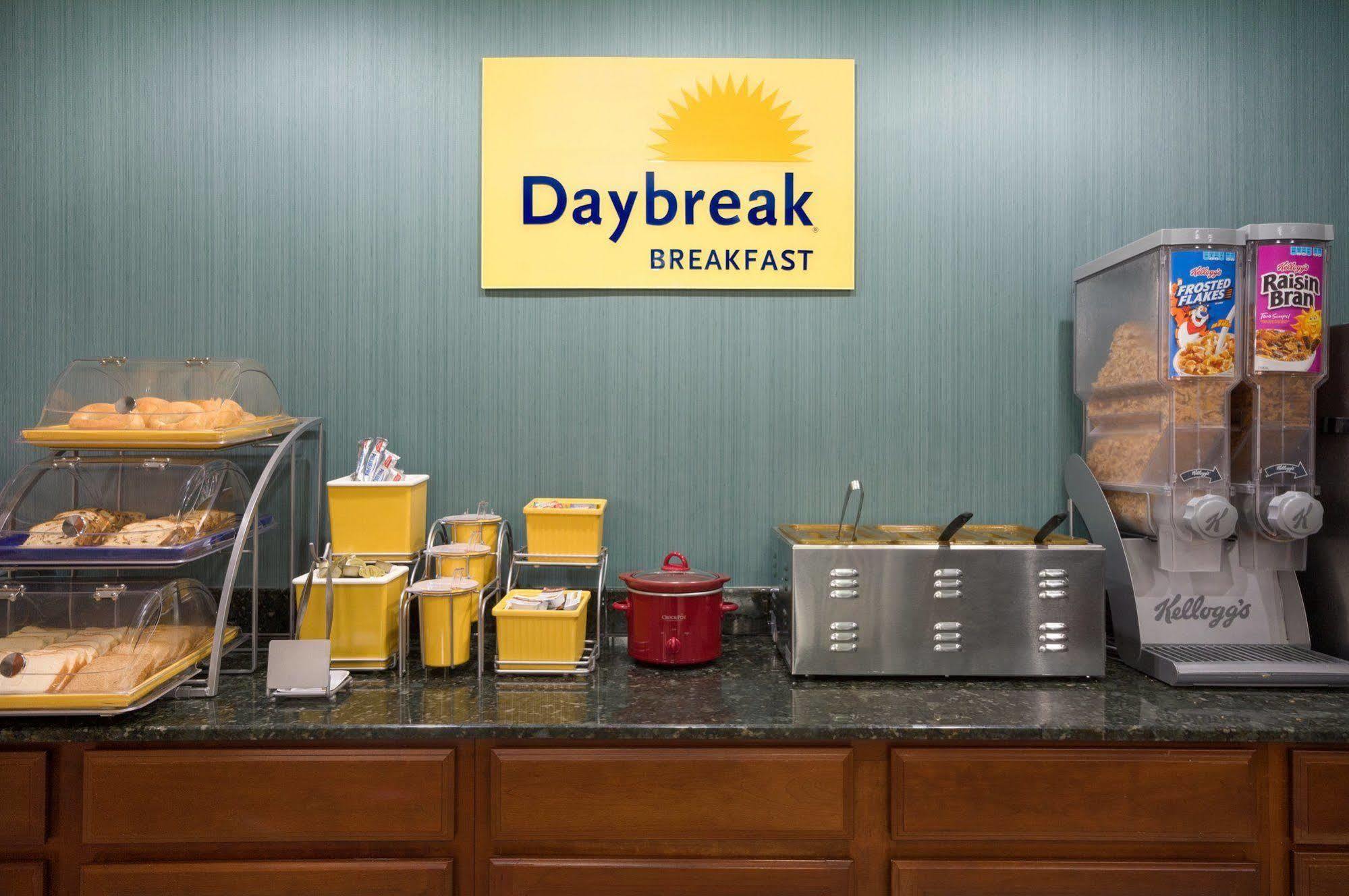 Days By Wyndham Hotel *