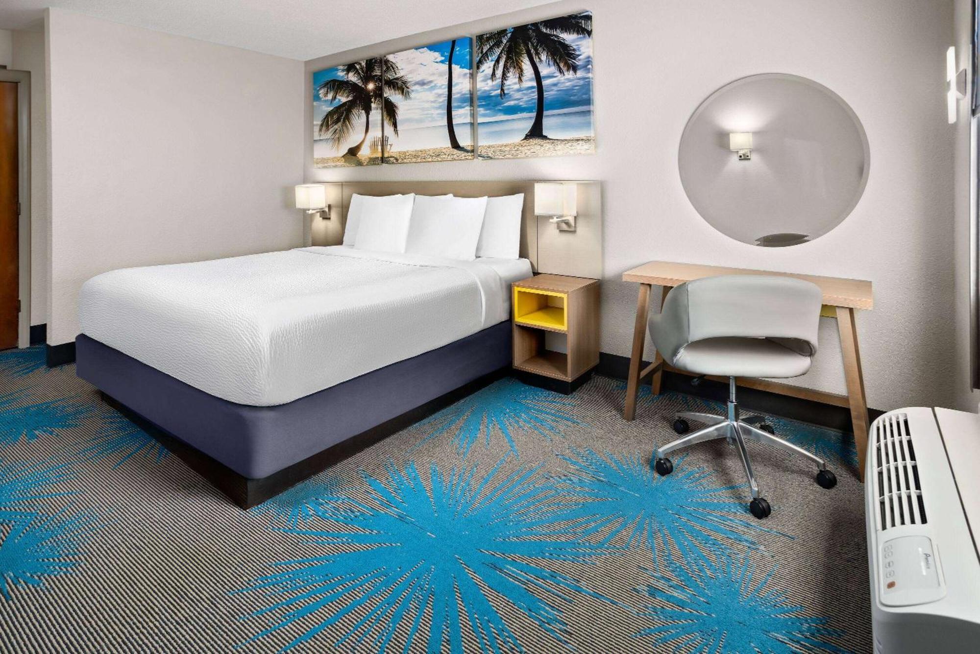 Hotel Days By Wyndham Acworth